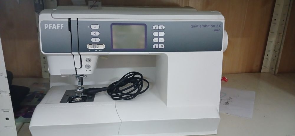 Продам швейну машинку Pfaff Ambition 2.0