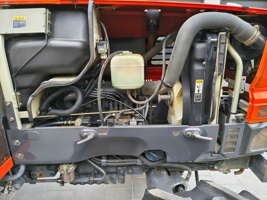 Японський трактор Hinomoto Nx 400, Kubota GL 400