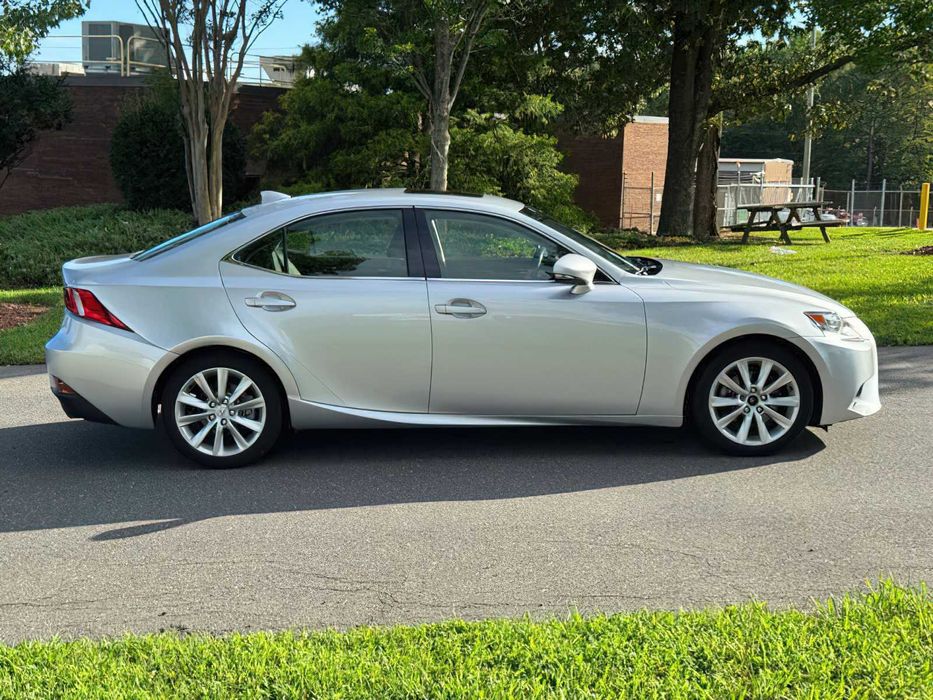 Lexus IS 250      2015