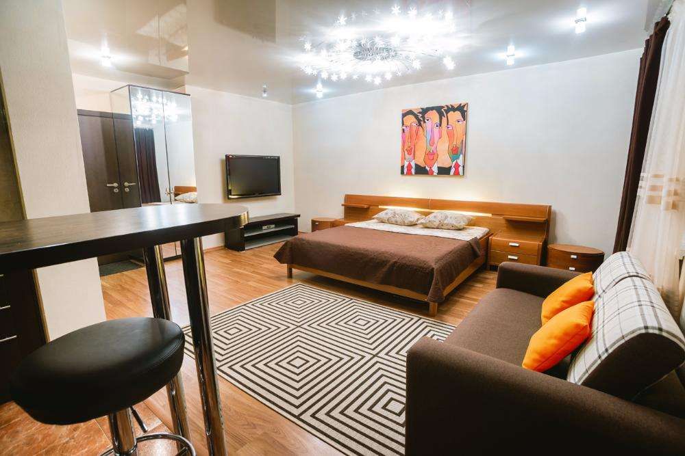 1-к квартира (Центр, військовий шпиталь) квартира подобово