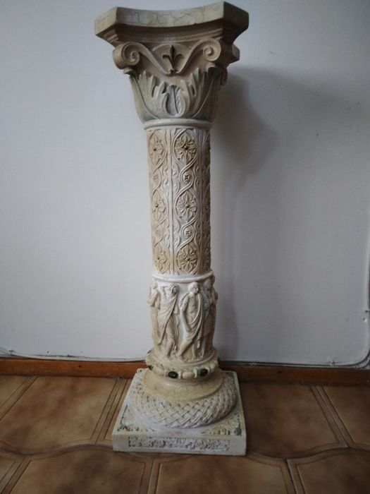 Coluna de Pedra Trabalhada