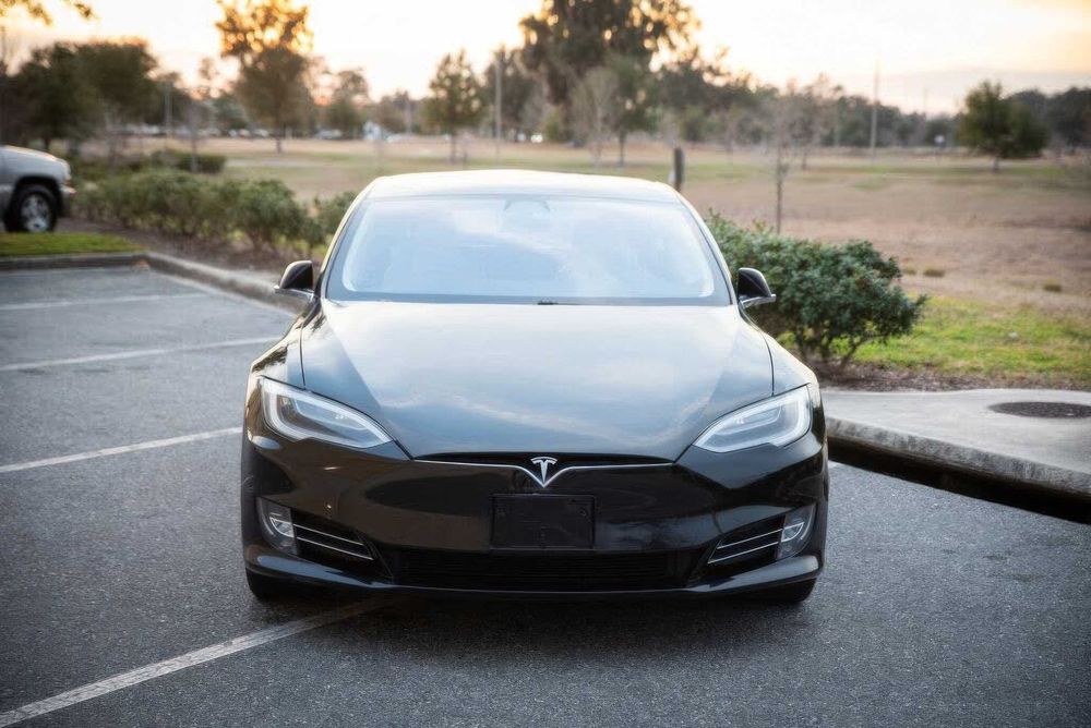 Tesla Model S 100D      2019