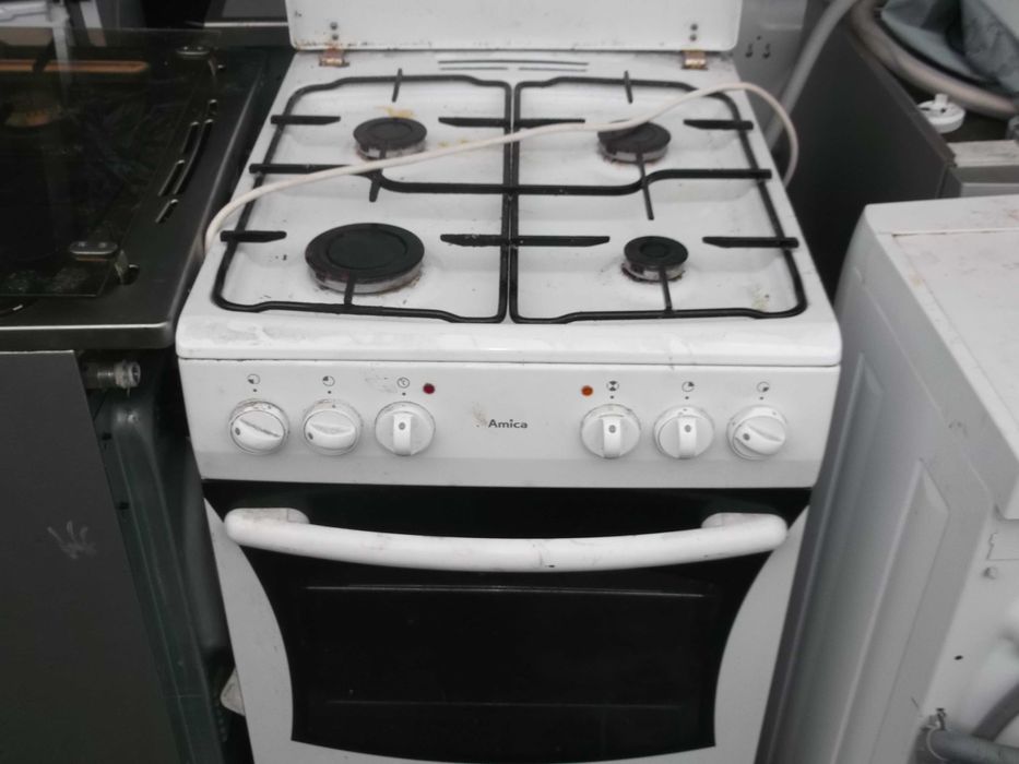 kuchenka gazowa -elektryczna