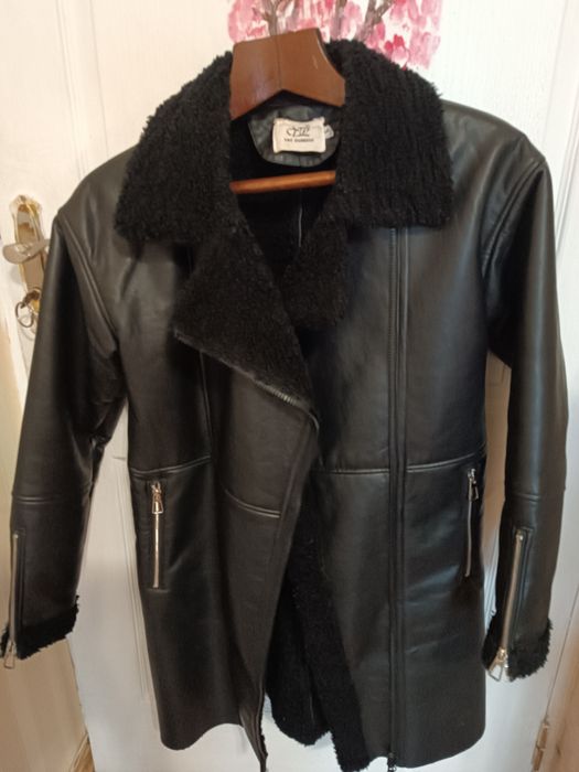 Верхній одяг куртка 48р