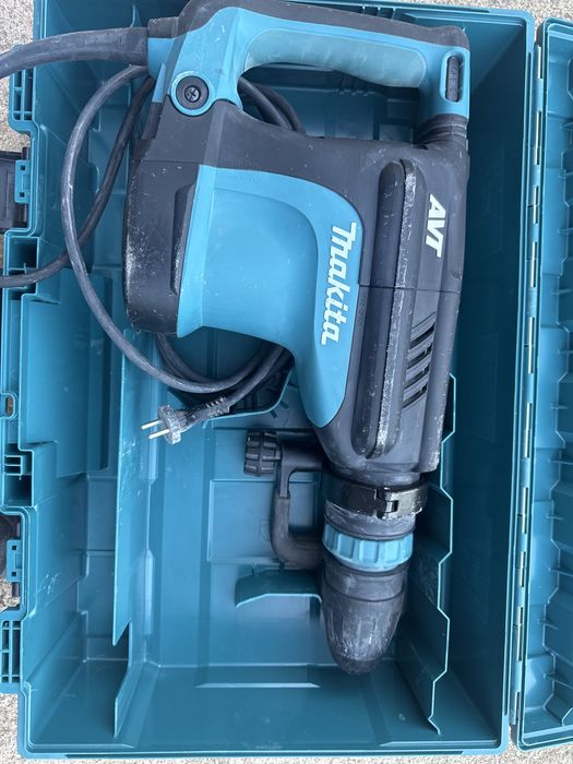 Martelo Makita HM1213C