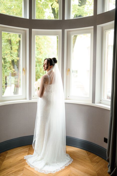 Розкішна Весільна сукня