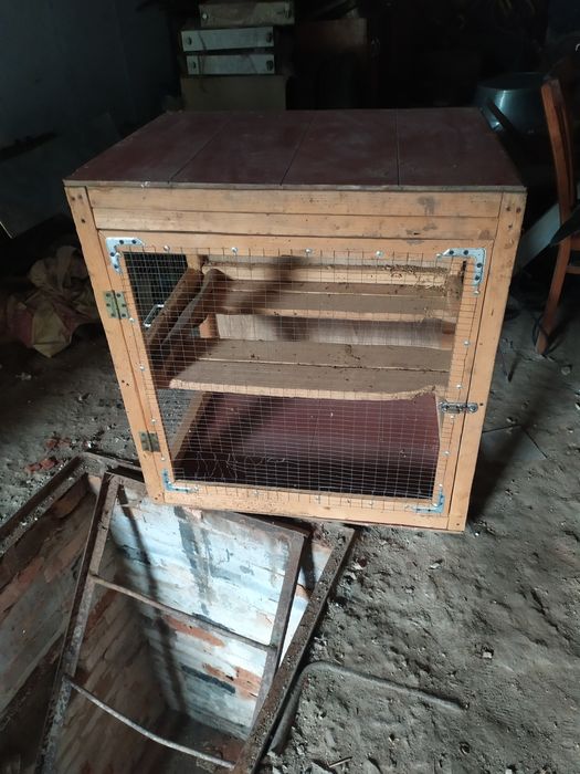 Продам большую клетку