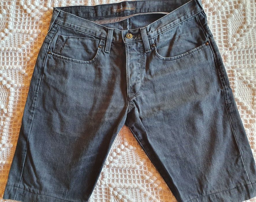 Calções de ganga marca Lee, modelo X-Line KNOX, nº 42 (W32)