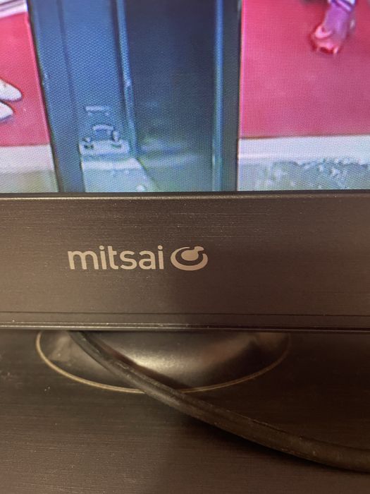 Tv18’’ Mitsai com comando