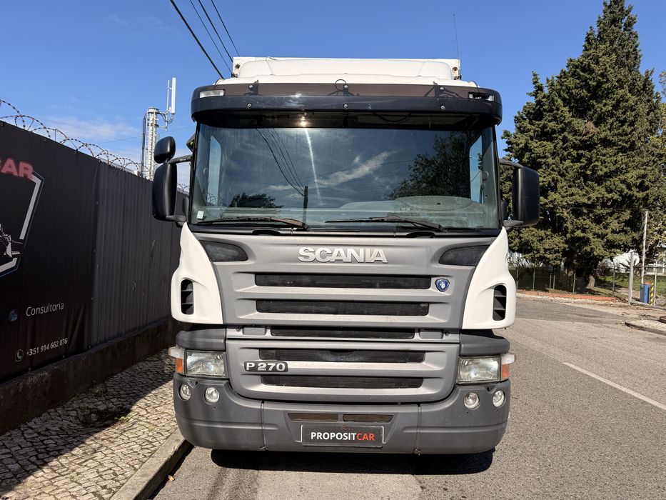 SCANIA P270 CAIXA CORTINAS+TETO+PLATAFORMA RETRATIL 8M #OPORTUNIDADE#