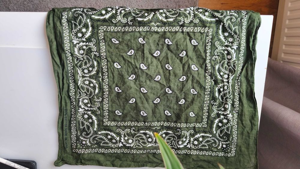 Bandana paisley 100% bawełna oliwkowa zieleń 55x55, stan bardzo dobry