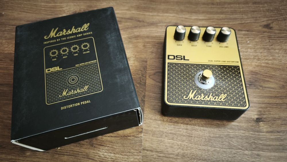 Marshall distortion pedal DSL iconic Amp series