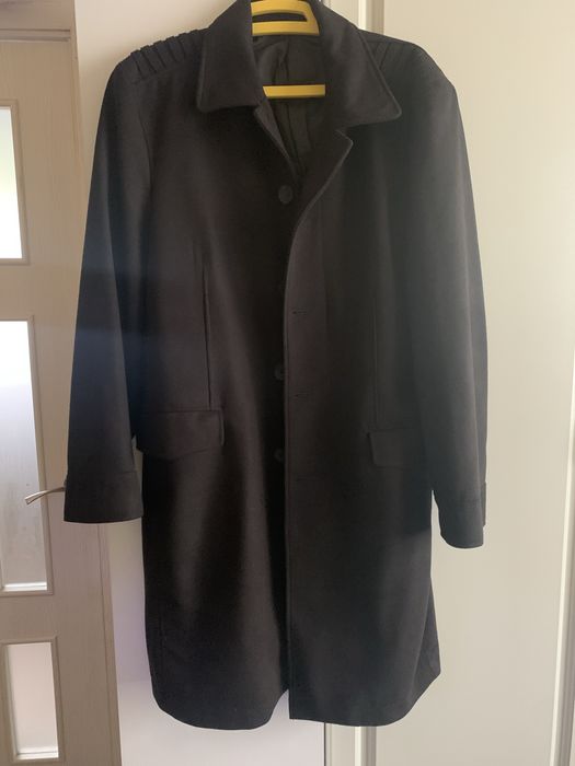 Осіннє чоловіче пальто від VD one розміру XL