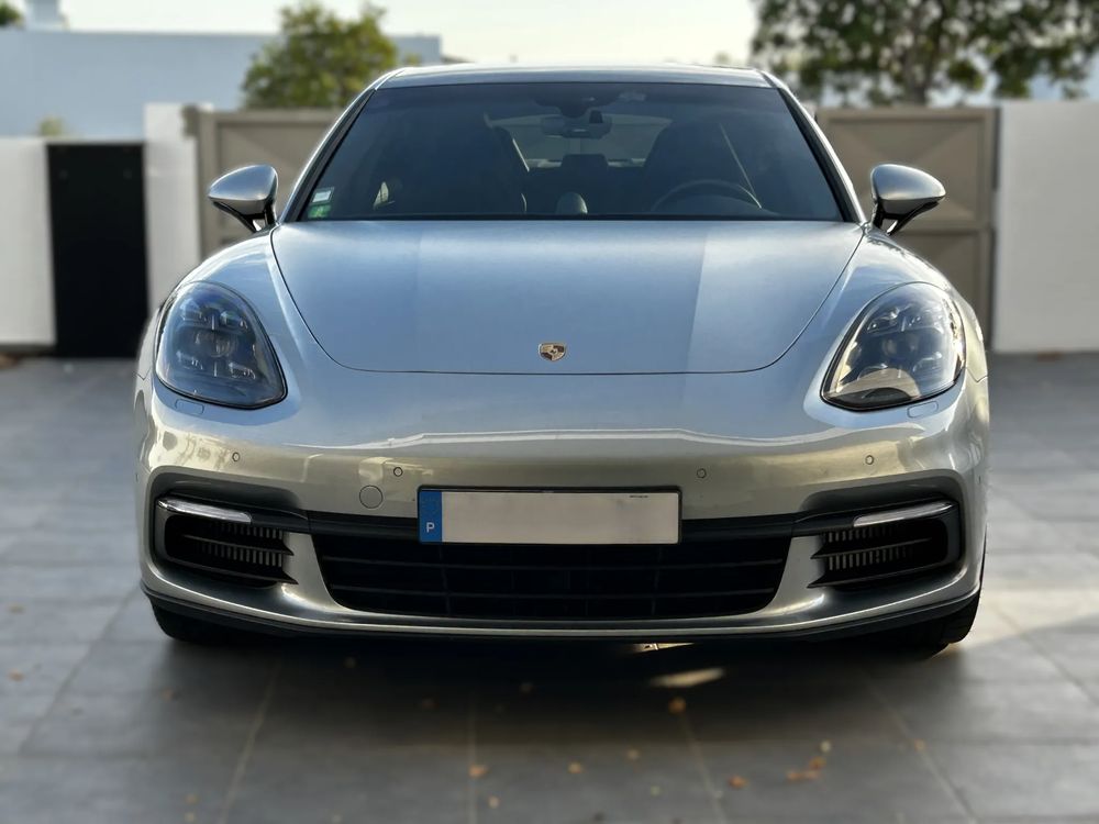 Porsche Panamera 4 E-Hybrid 10 Years Edition