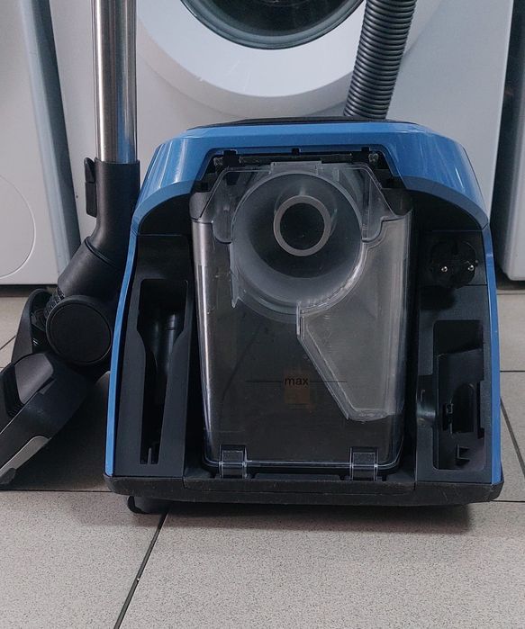 Пилосос Miele Blizzard CX 1
