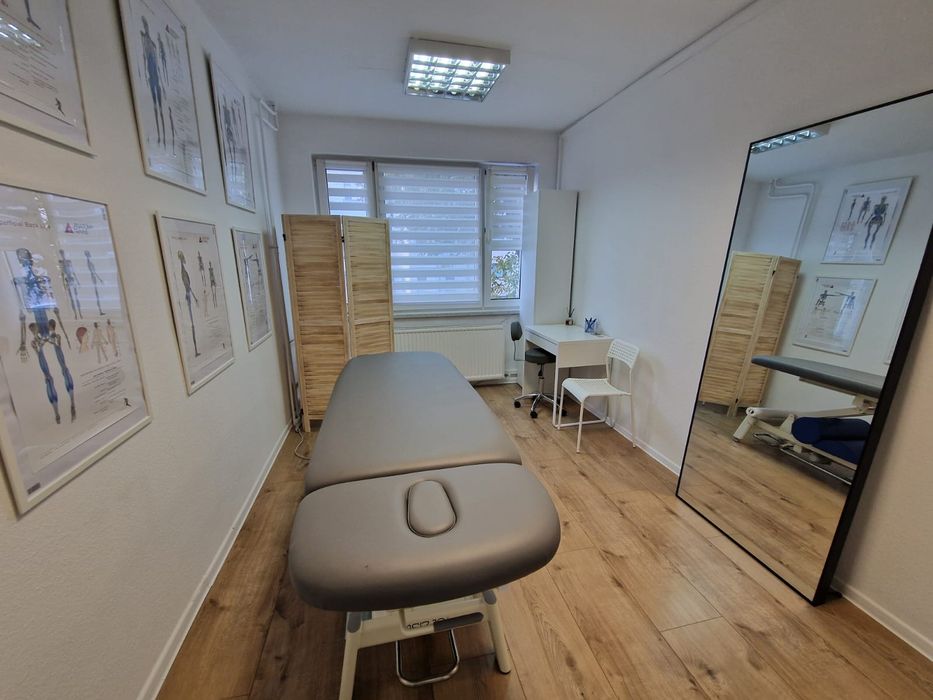 Masaż, rehabilitacja, fizjoterapia. Cena 150 zł .