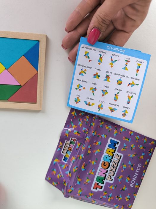 Puzzles tangram de madeira