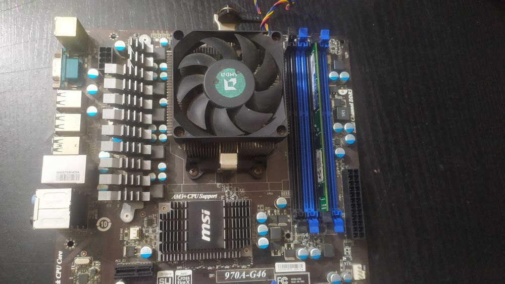 Материнская плата MSI 970A-G46. ( полурабочая).