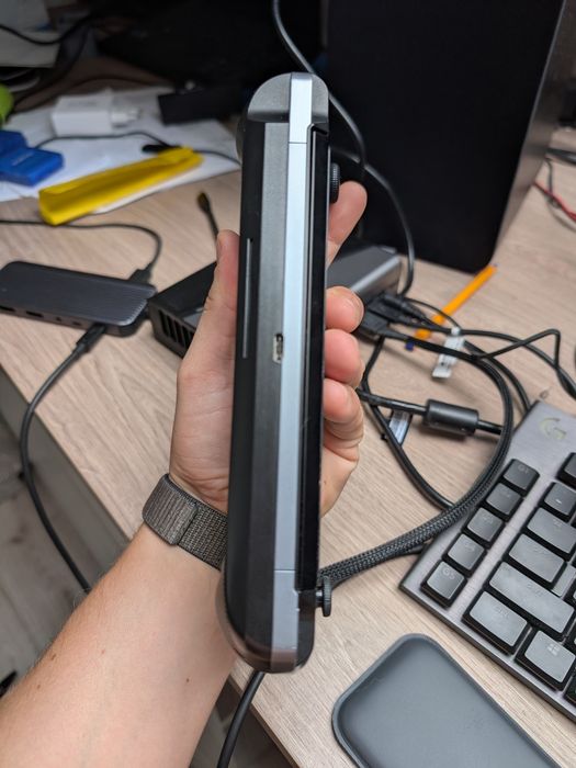 GPD win 4 ryzen 7840u 780m 32gb/2TB konsola pc oculink zamiana