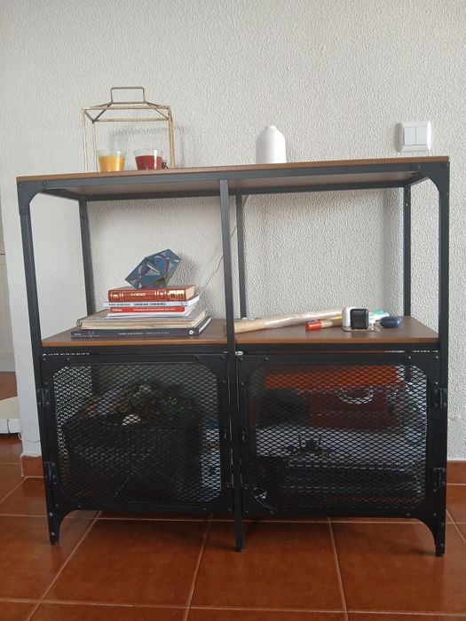 Secretaria com gavetas / movel