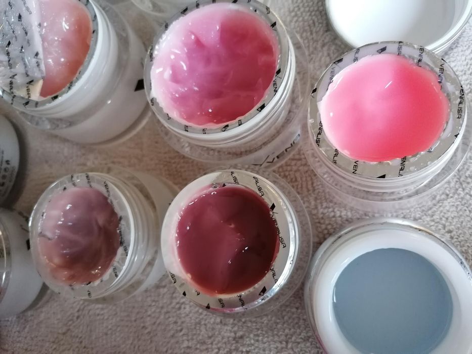 Vendo géis de construção , vernizes gel e glitters