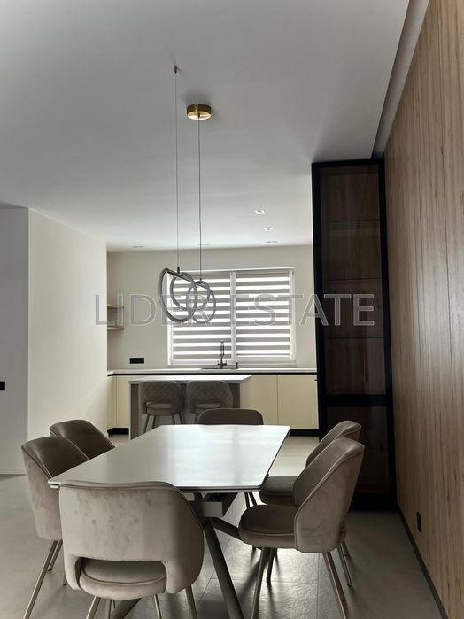 Довгострокова Оренда таунхауса в Таунхаус Village