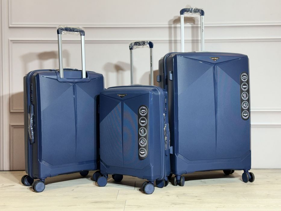 Чемодан чемоданы валіза WINGS  CKT01 100% поліпропілен Польша оригінал