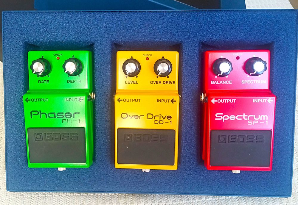 BOSS Box Set 40th Anniversary zestaw efektów do gitary