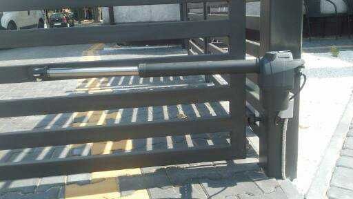 Napęd do bram wjazdowych, garażowych, przemysłowych