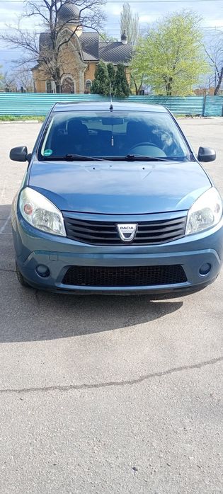 Дача сандеро  в хорошому стані