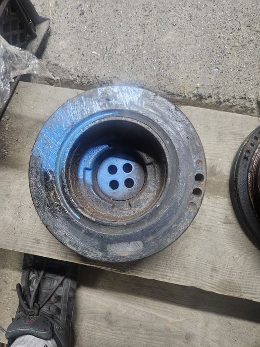 Шків колінвалу БМВ Е39 Е46 Х5 Е53 3.0 дизель BMW E39 E46 X5 E53