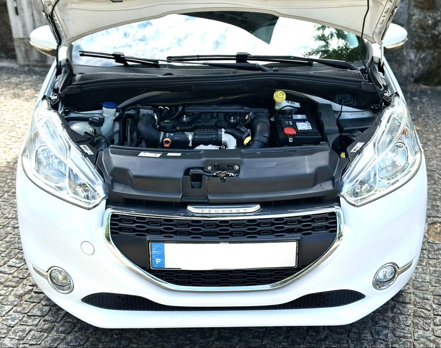 Peugeot 208 — fotografia 12