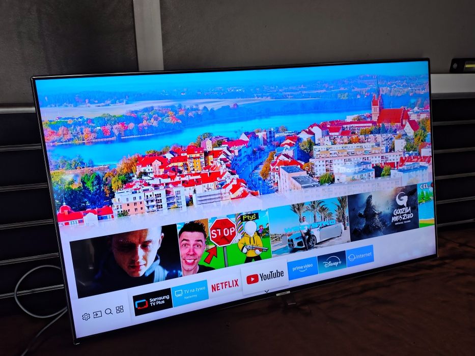Samsung 49" 4K Smart TV Netflix YouTube DVB-T 2 hevc