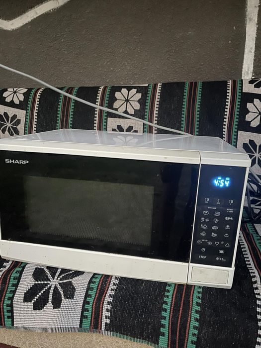 Продаю Мікрохвильовка Sharp