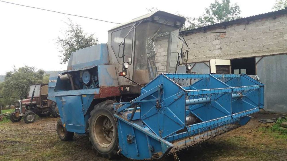 kombajn zbożowy bizon sampo2020