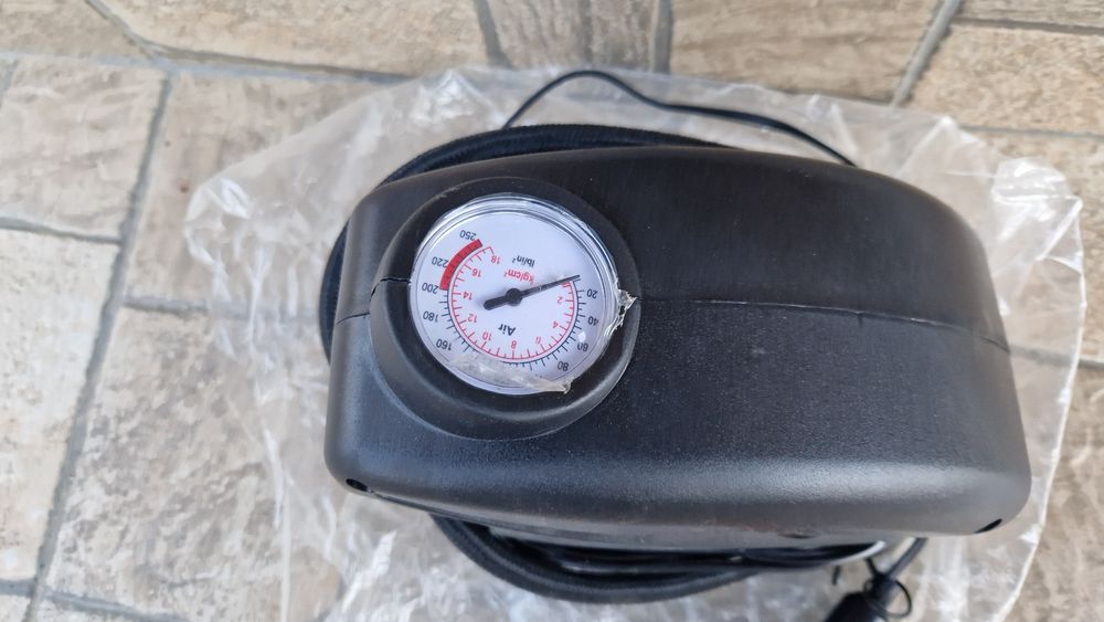 автомобільний компресор