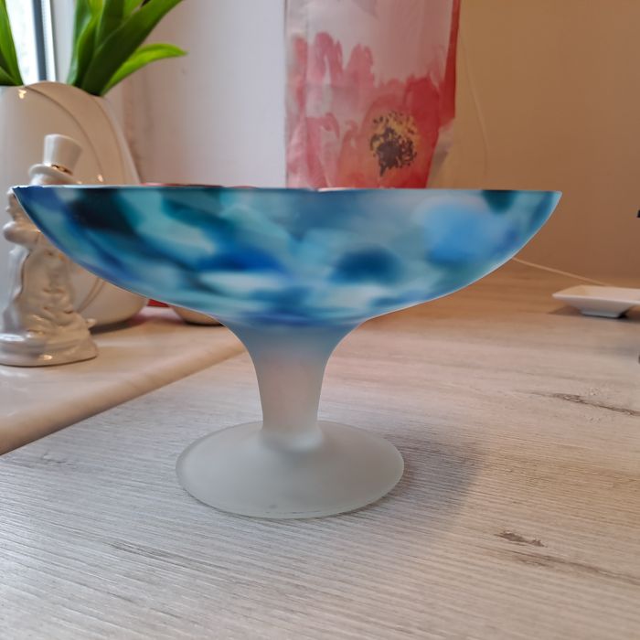 Śliczna szklana patera Pukeberg.