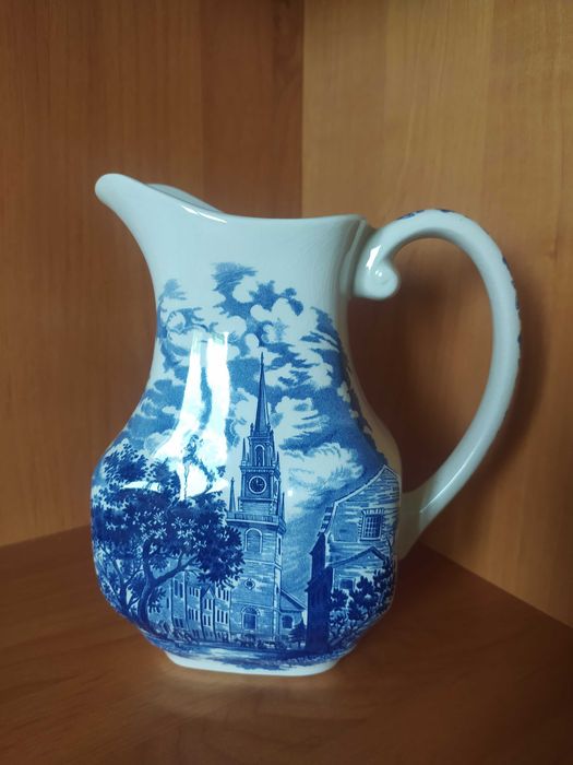 Кувшин від Веджвуд  Liberty Blue