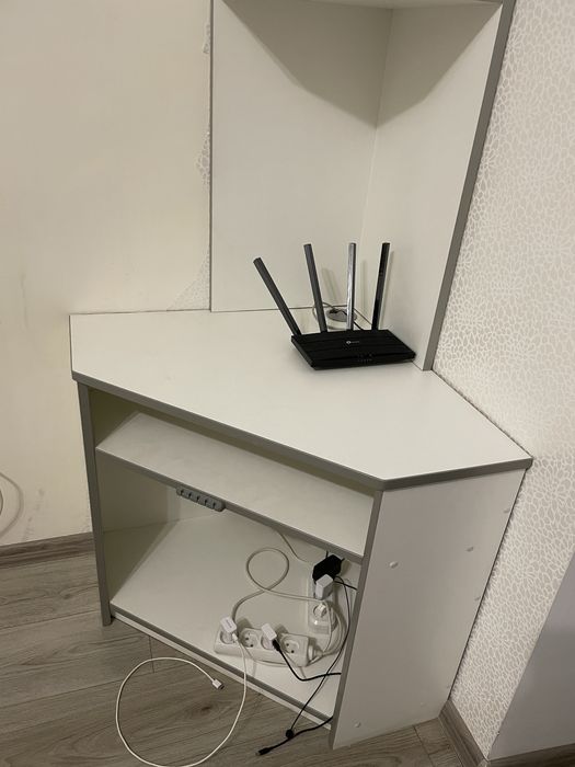 ПРОДАМ Стелаж кутовий під телевізор тумба