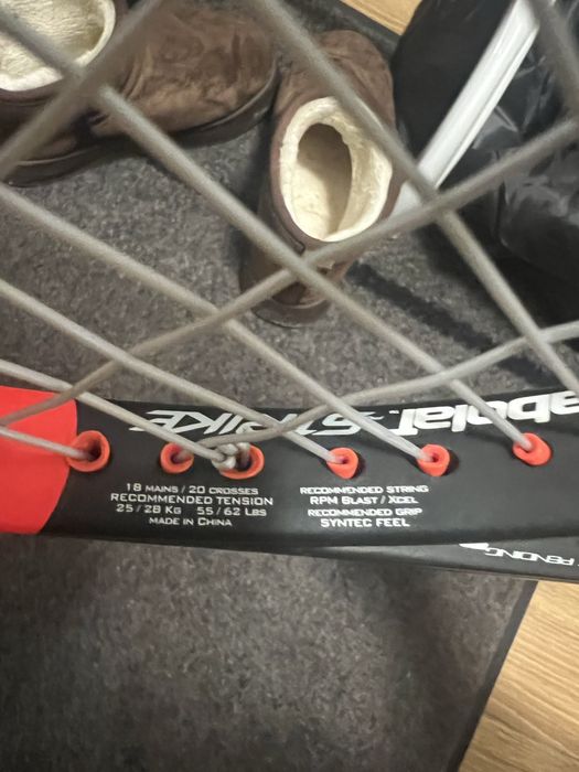 2x Babolat Pure Strike Tour 320g L2 – bardzo dobry stan