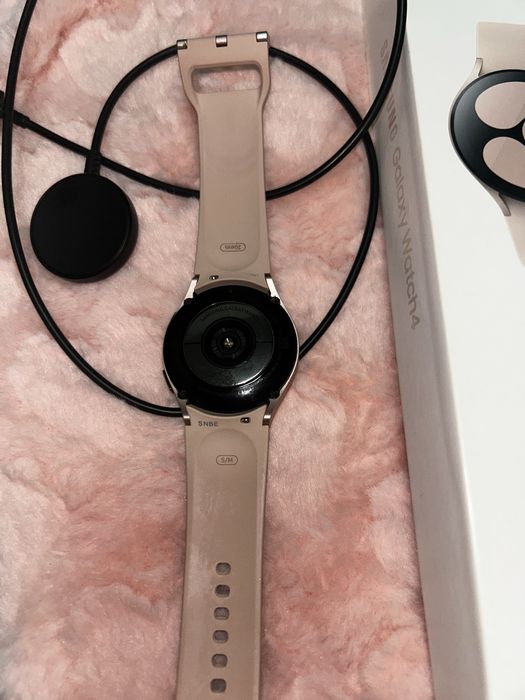 Galaxy Watch 4 (Samsung)