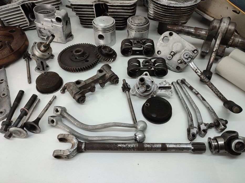 Awo Simson 425 części silnikowe i karoserii