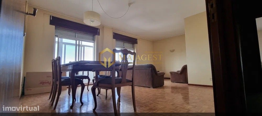 Apartamento T2 na Avenida da República em Gaia