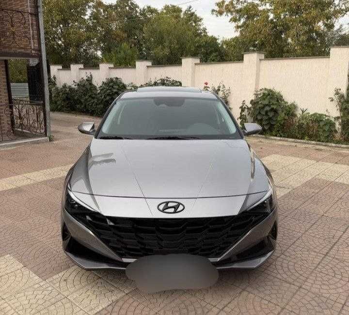 Hyundai Elantra 2023