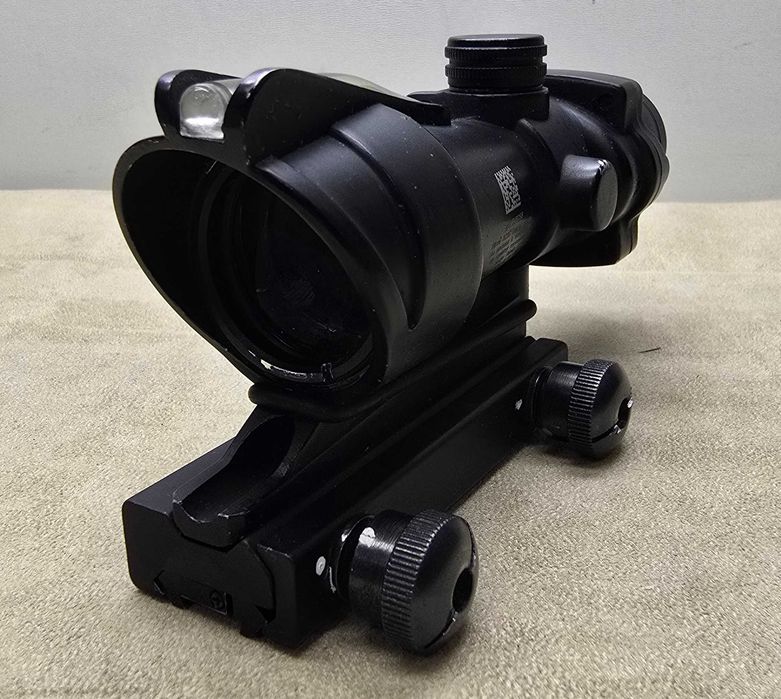 Luneta Trijicon ACOG 4X32