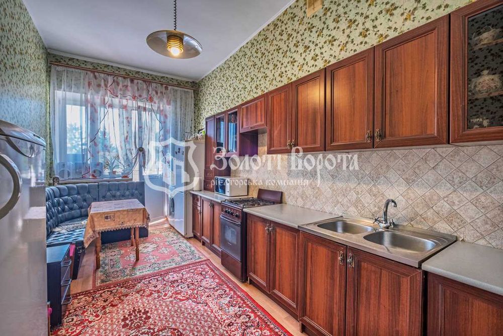 Велика 2-кімнатна квартира 90 м², пров. Бабкіна 13, м. Бориспіль