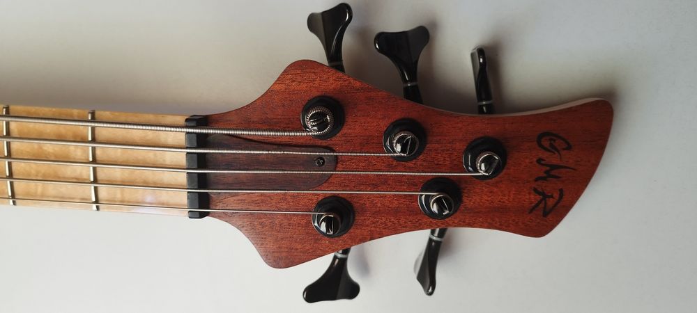 Gitara Basowa 5 - GMR