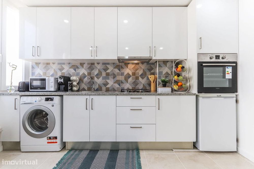 Apartamento T2 + T0 , próximo á Estação CP Cacém