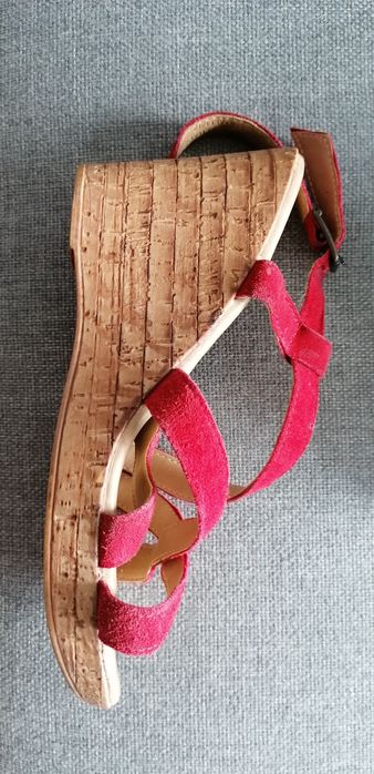 Buty czerwone na koturnie 38/39