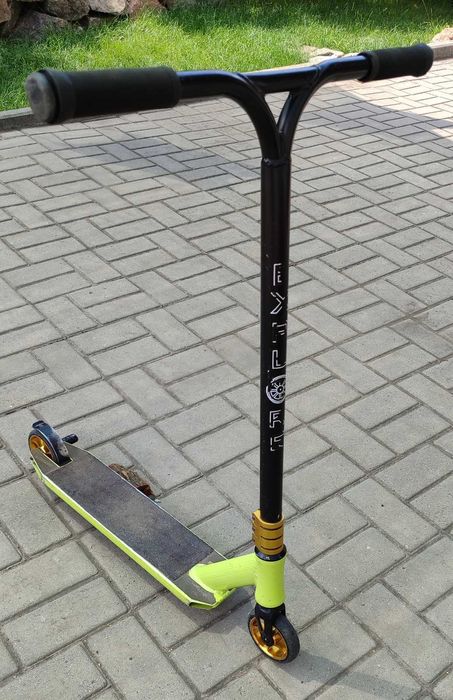 Трюковый самокат Explore Cross для ребенка 10 – 15 лет